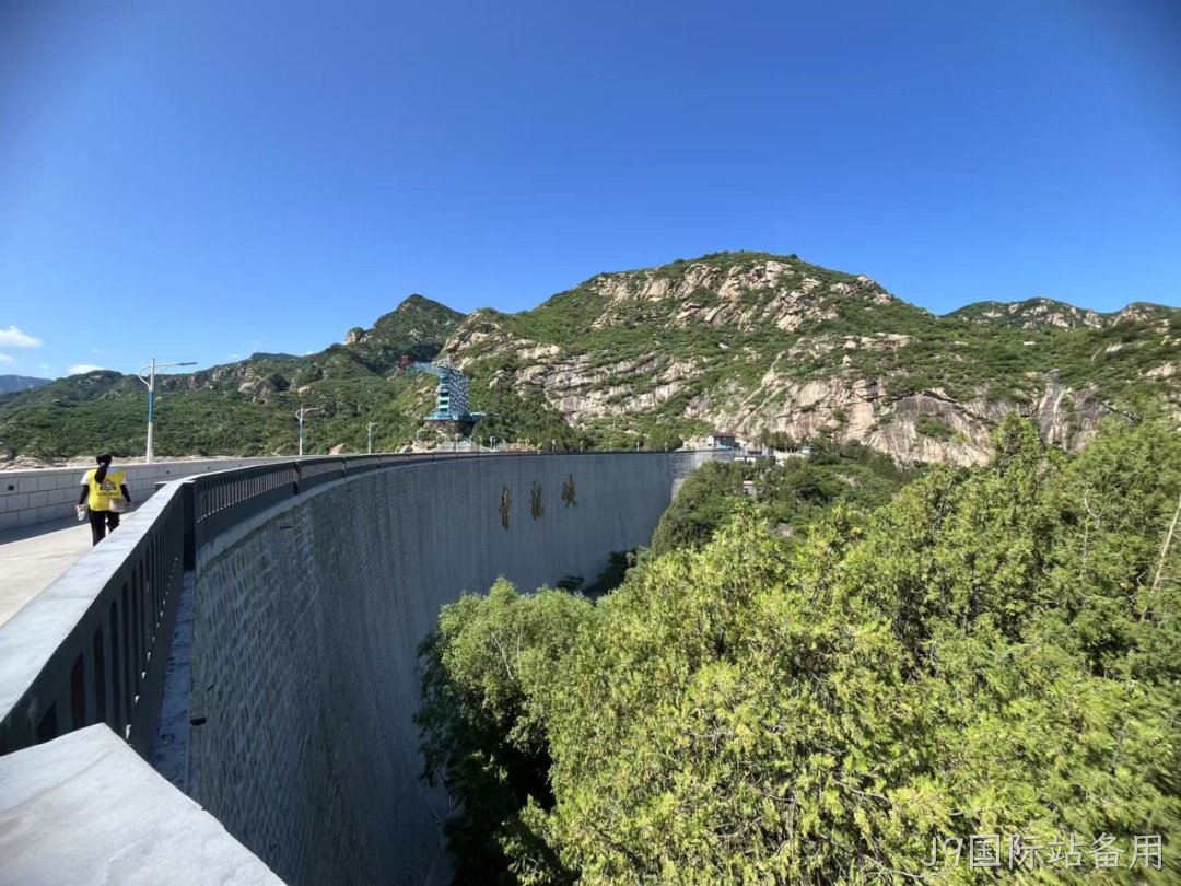 “芯赛道砥砺奋进 聚微光点亮未来”——J9国际站备用开展主